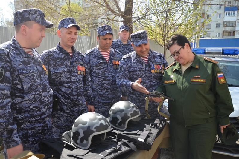 В Самаре росгвардейцы приняли участие в акции «День призывника»