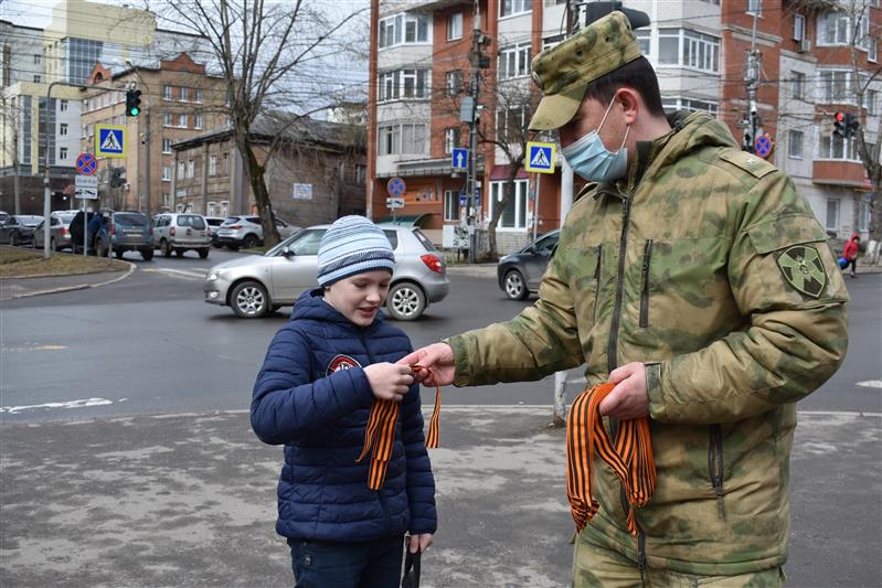 Росгвардейцы Северо-Западного округа присоединились ко всероссийской акции «Георгиевская ленточка»