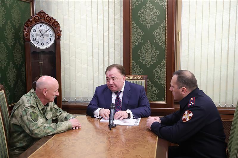 Представители Росгвардии и глава Ингушетии обсудили вопросы обеспечения безопасности жителей региона