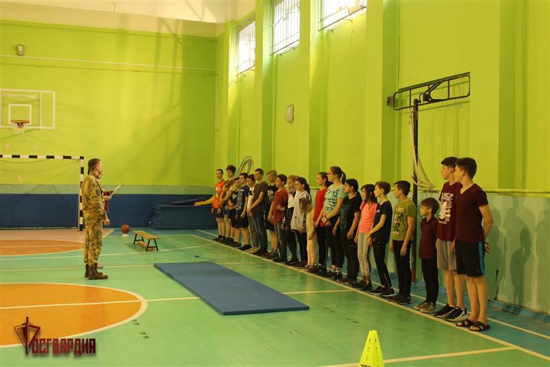 Росгвардия провела спортивный праздник для воспитанников воронежского детского дома