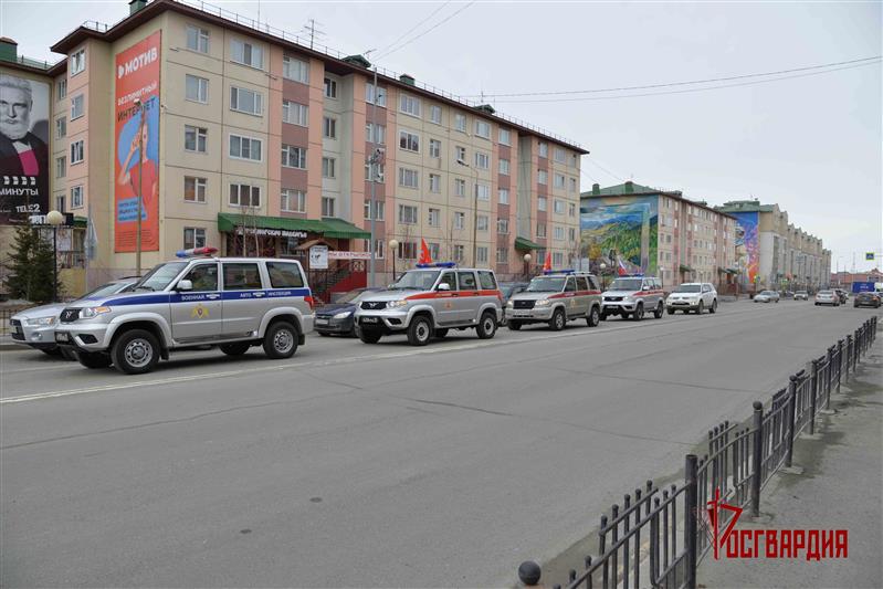 На Ямале Росгвардия присоединилась ко Всероссийскому ведомственному автопробегу в честь 9 Мая 