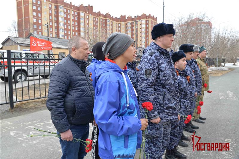 На Ямале Росгвардия присоединилась ко Всероссийскому ведомственному автопробегу в честь 9 Мая 