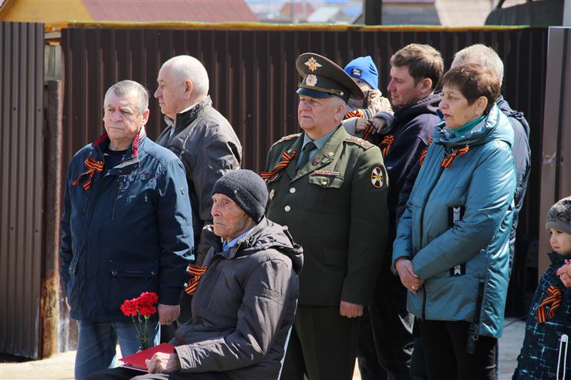 В честь участников Великой Отечественной войны сотрудники и военнослужащие Росгвардии из Иркутской области провели «Парад у дома ветерана»