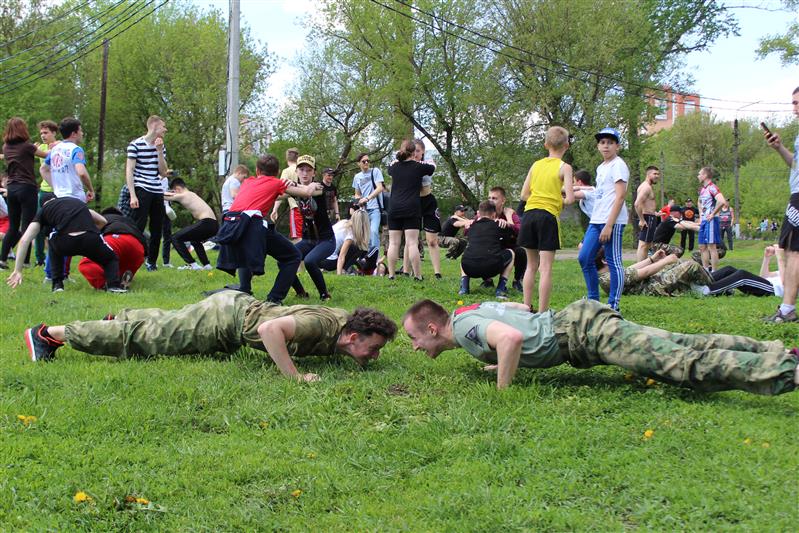 В Курске стартовала ежегодная спортивная акция «Зарядка с Росгвардией»