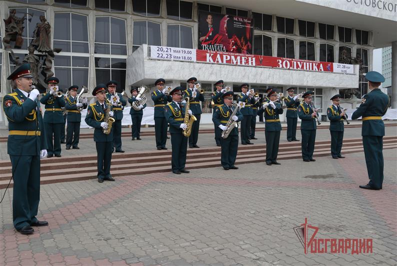 В Сибирском округе Росгвардии продолжается всероссийская акция «Георгиевская ленточка»
