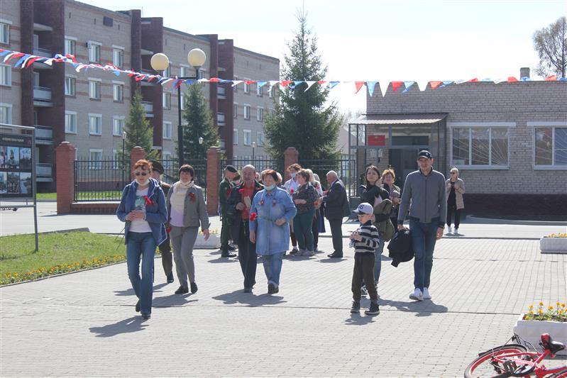 В Омске росгвардейцы приняли участие в патриотической акции «В лесу прифронтовом»