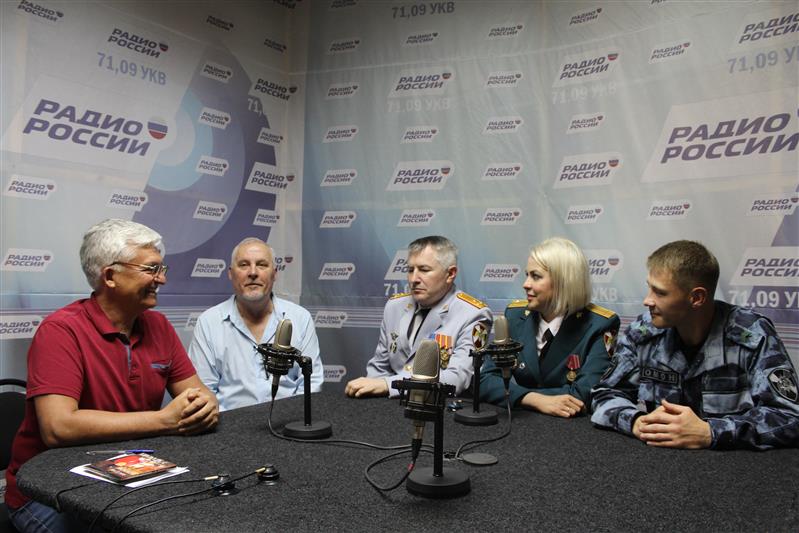 Финалисты смотра-конкурса Росгвардии «Солдаты антитеррора» стали гостями радиоэфира ГТРК-Саратов