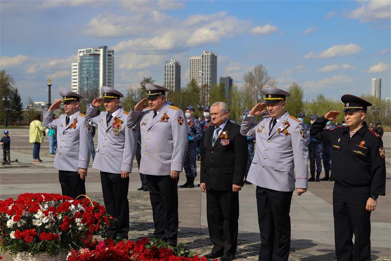 В Москве сотрудники Росгвардии провели памятные мероприятия, посвященные Дню Победы