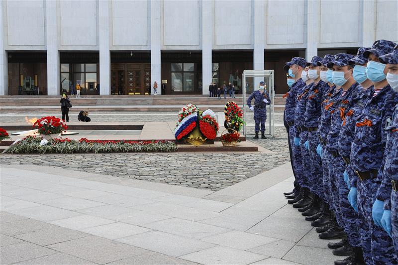 В Москве сотрудники Росгвардии провели памятные мероприятия, посвященные Дню Победы