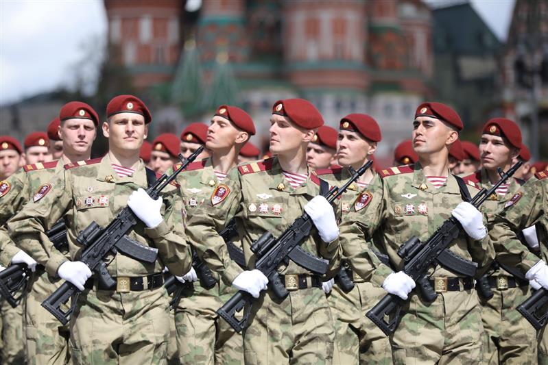 Военнослужащие Росгвардии приняли участие в генеральной репетиции военного парада в честь Дня Победы