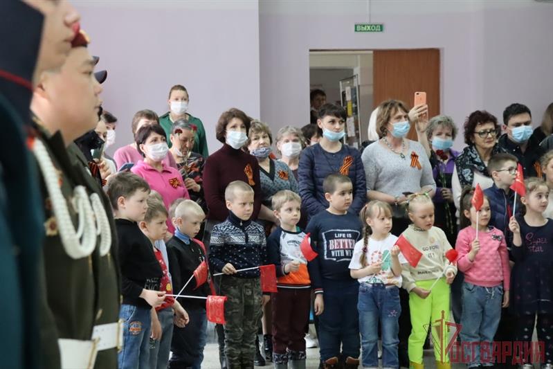 В Хабаровске росгвардейцы присоединились к Всероссийскому автопробегу «Вахта памяти. Сыны великой победы»