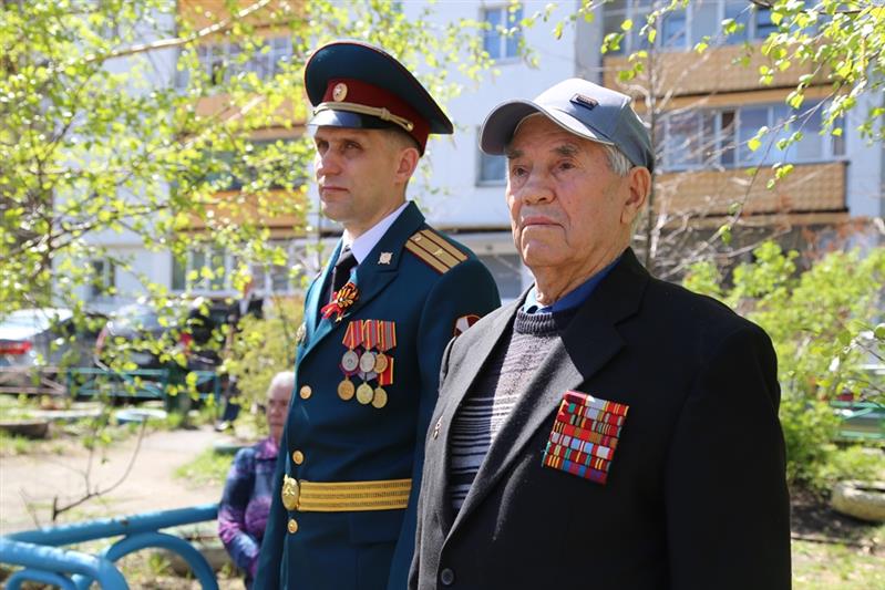 В Уральском округе Росгвардии стартовала всероссийская ведомственная акция «Парад у дома ветерана»