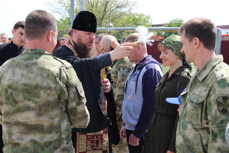  В Объединенной группировке войск (сил) на Северном Кавказе состоялся пасхальный молебен