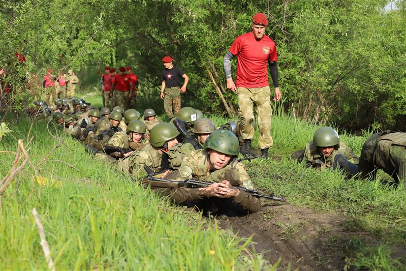 В Сибири прошли квалификационные испытания на право ношения крапового берета среди военнослужащих спецподразделений Росгвардии