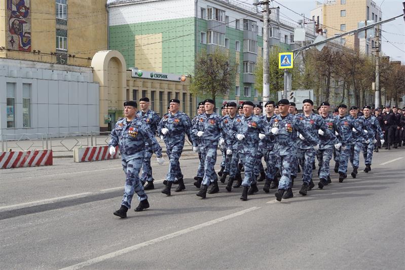 Военнослужащие и сотрудники Центрального округа Росгвардии приняли участие в торжествах Дня Победы 