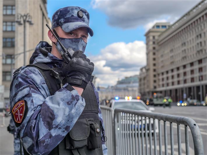 Военнослужащие и сотрудники Центрального округа Росгвардии приняли участие в торжествах Дня Победы 