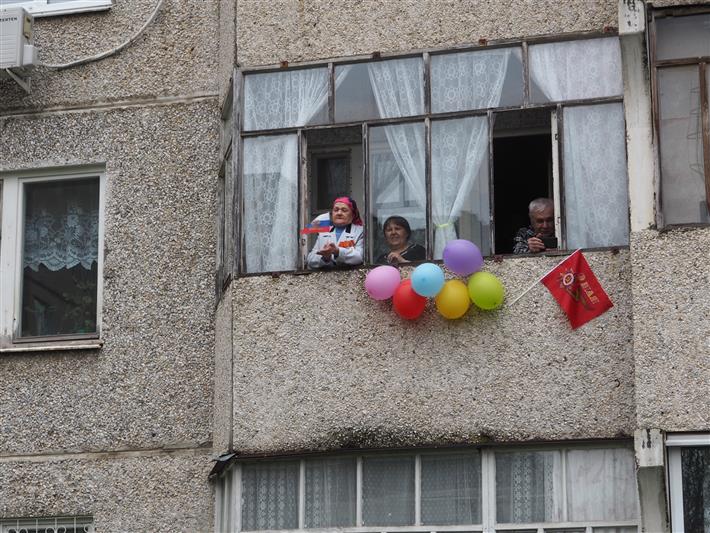 В Приволжье росгвардейцы провели патриотическую акцию «Парад у дома ветерана»