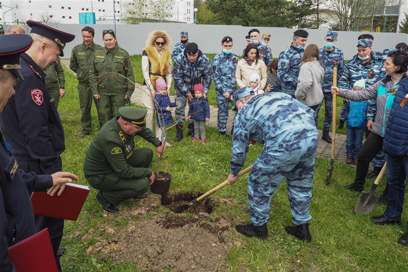 В Москве сотрудники Росгвардии провели памятные мероприятия, посвященные Дню Победы