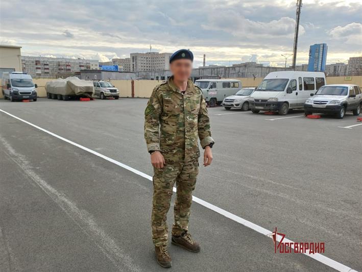 В Югре сотрудник СОБР Росгвардии помог задержать с поличным подозреваемого в сбыте наркотических средств в особо крупном размере