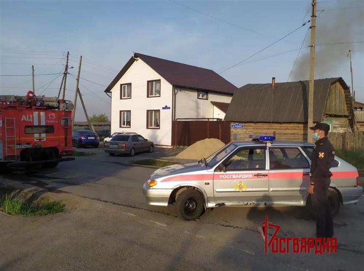 Росгвардия участвует в мероприятиях по борьбе с распространением пожаров в Тюмени