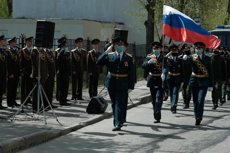 В преддверии Дня Победы Росгвардия проводит для ветеранов персональные парады 