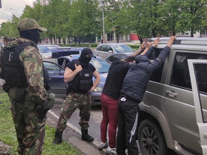 При содействии Росгвардии в Кузбассе задержаны подозреваемые в сбыте фальшивых банкнот