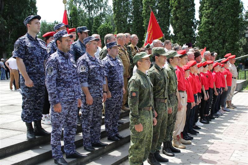 Росгвардейцы Кабардино-Балкарии приняли участие в патриотической акции «На страже памяти»