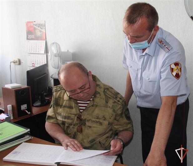 Под руководством замкомандующего Уральским округом Росгвардии в Тюменской области прошла контрольная проверка за зимний период подготовки