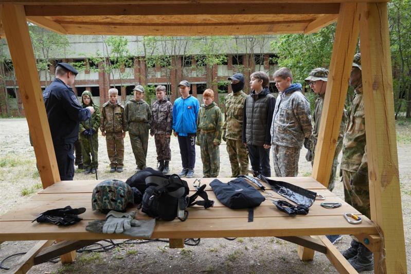 На Урале продолжаются мероприятия в рамках проекта «Каникулы с Росгвардией» 
