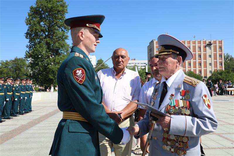 Более 800 лейтенантов пополнят ряды Росгвардии
