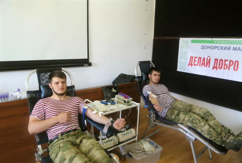 В Ведено военнослужащие Росгвардии приняли участие в донорском марафоне (видео)