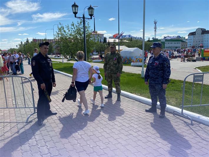 В Ненецком автономном округе Росгвардия и полиция обеспечили безопасность почти тысячи участников празднования Дня России