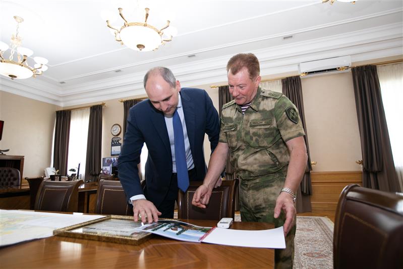 Командующий Приволжским округом Росгвардии проверил подразделения ведомства в Оренбургской области 