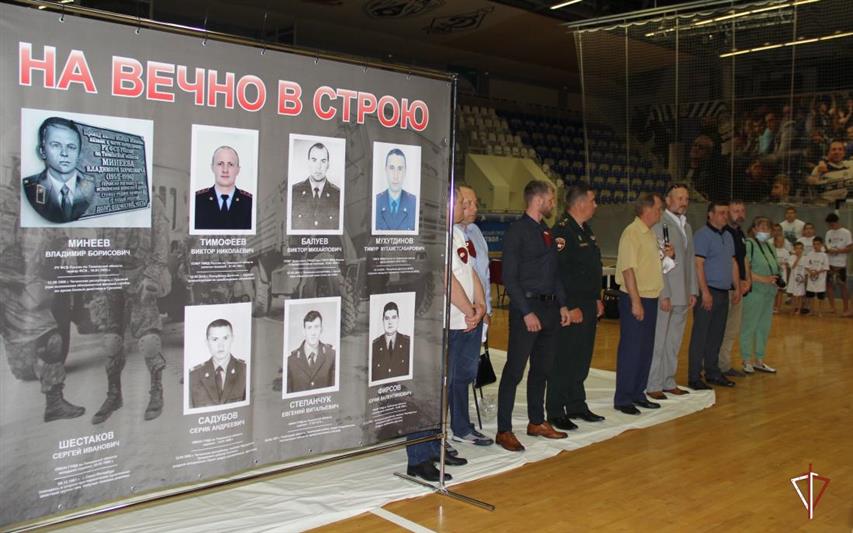 Межрегиональный турнир по смешанным единоборствам памяти погибших бойцов СОБР и ОМОН прошёл в Тюмени