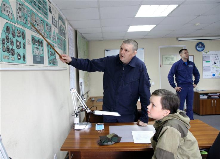 Лётчики Росгвардии исполнили мечту 10-летнего кемеровчанина