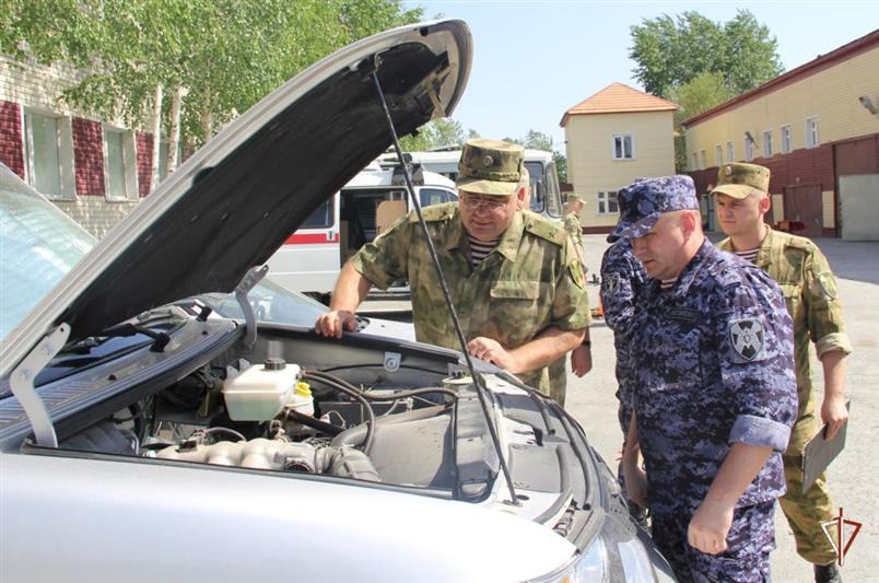 Под руководством замкомандующего Уральским округом Росгвардии в Тюменской области прошла контрольная проверка за зимний период подготовки
