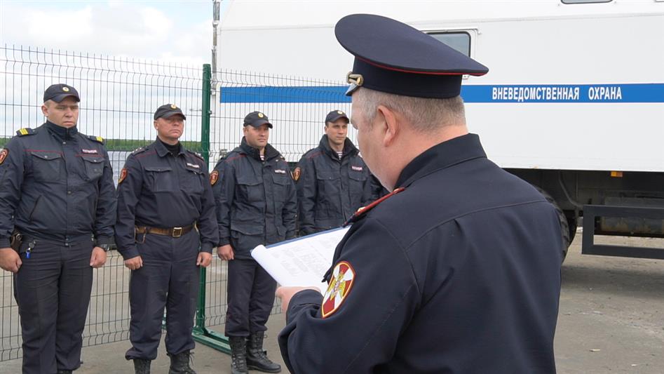 В Архангельске подразделения Росгвардии отработали действия при защите объектов морского порта