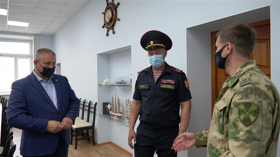Росгвардия возьмёт шефство над учащимися архангельского морского кадетского корпуса