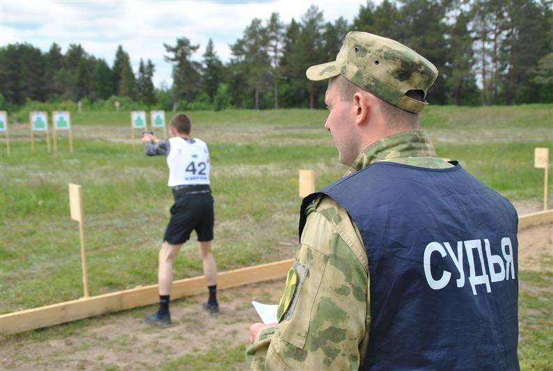 В Кировской области прошел чемпионат Приволжского округа  Росгвардии по служебному биатлону и легкоатлетическому кроссу