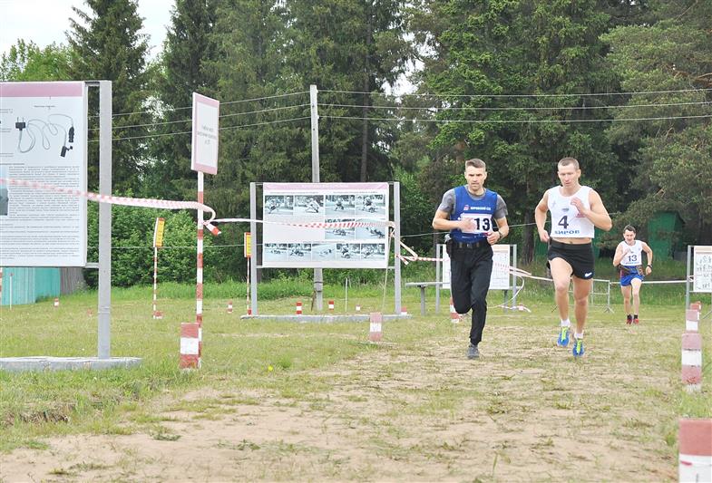 В Кировской области прошел чемпионат Приволжского округа  Росгвардии по служебному биатлону и легкоатлетическому кроссу