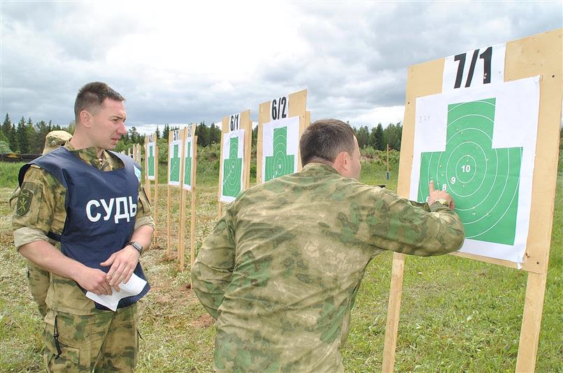 В Кировской области прошел чемпионат Приволжского округа  Росгвардии по служебному биатлону и легкоатлетическому кроссу