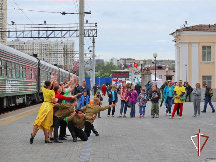 В Екатеринбурге представители Росгвардии  приняли участие во встрече «Поезда Победы»