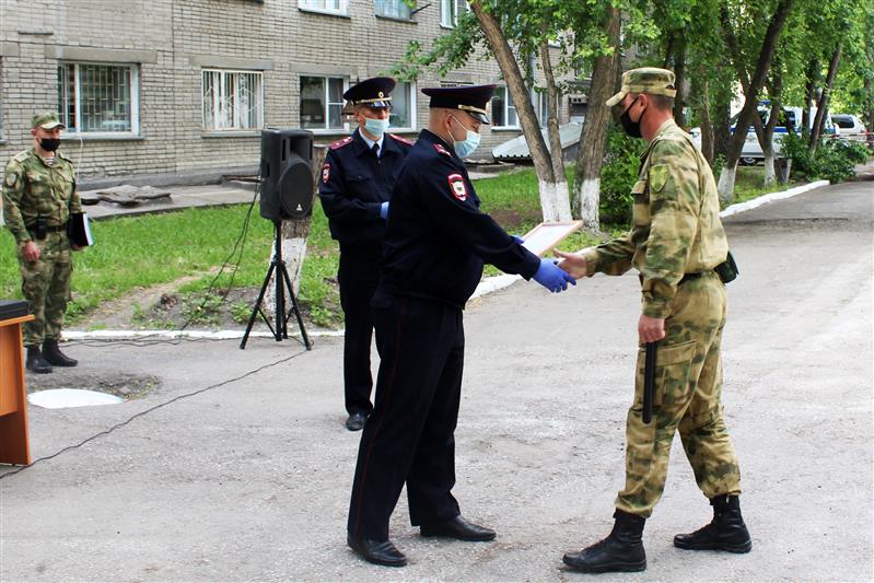 Военнослужащие Росгвардии успешно выполнили служебно-боевые задачи в рамках оперативно-профилактического мероприятия в Новосибирске