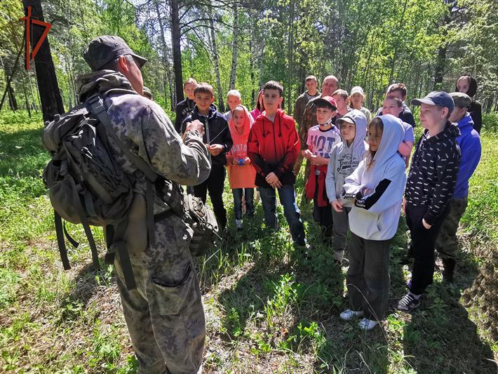 В рамках акции «Каникулы с Росгвардией» ученики профильного класса побывали на полевых учениях сотрудников иркутского ОМОН