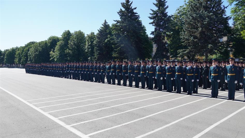 В Саратовском военном институте войск национальной гвардии РФ состоялся выпуск офицеров