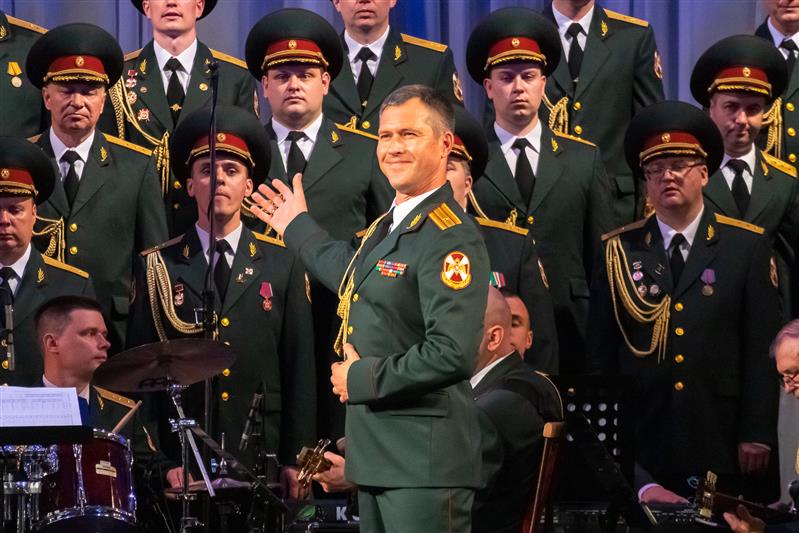 Академический ансамбль песни и пляски Росгвардии выступил в Краснодаре (видео)