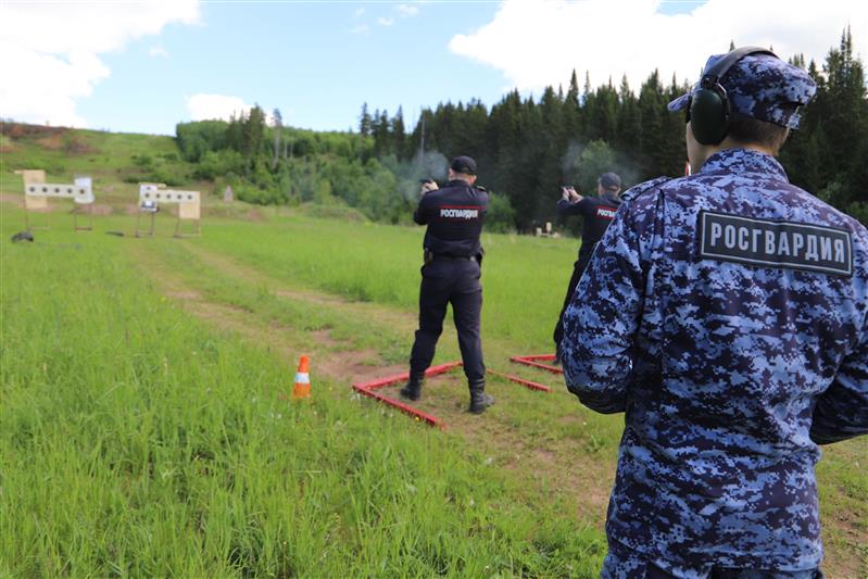 В Перми состоялся конкурс профмастерства сотрудников вневедомственной охраны Росгвардии