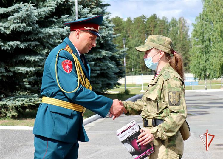 Снежинский полк Уральского округа Росгвардии отметил 65-летний юбилей (видео)