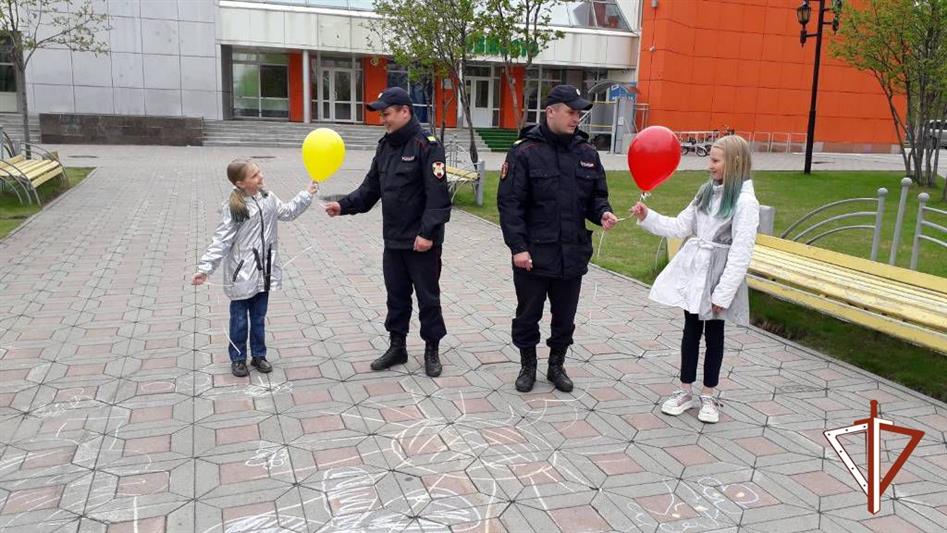В Уральском округе Росгвардии состоялись праздничные мероприятия, посвященные Дню защиты детей