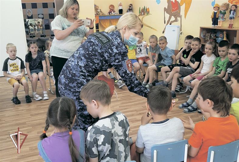 В Сибирском округе Росгвардии прошли мероприятия, посвящённые Дню защиты детей